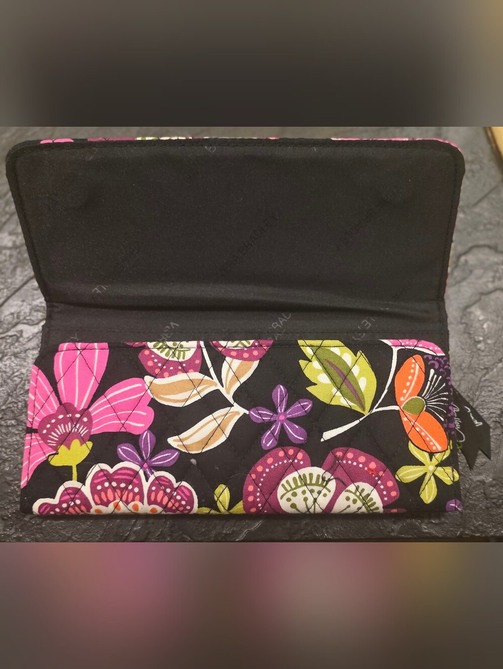 Vera Bradley Piroutte Pink (Retired Pattern) Trifold Wallet, NWT - Picture 2 of 7